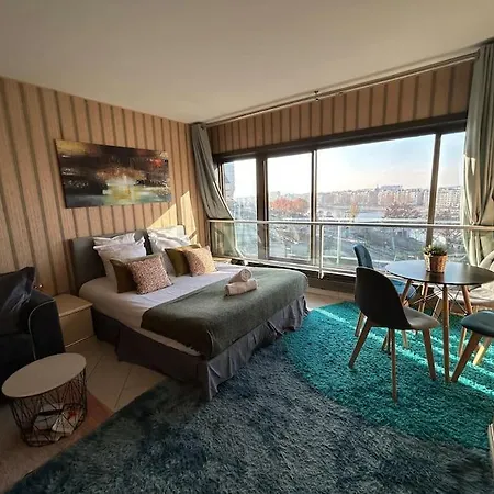 Eiffel And Beatiful Flat Daire *